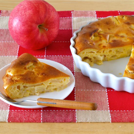 Yogurt Pomme Pomme (Apple Cake) - Recipe photo by ochikeron