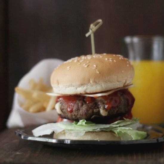 Homemade burger patty - Recipe photo by cooking chapter