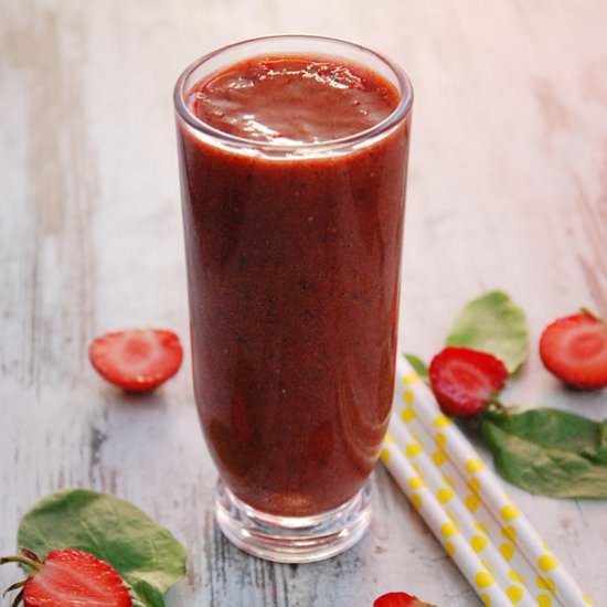 Strawberry-Spinach Cocktail - Recipe photo by Moja Galeria Smaku