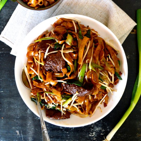 Beef Chow Fun Noodles - Recipe photo by thewoksoflife