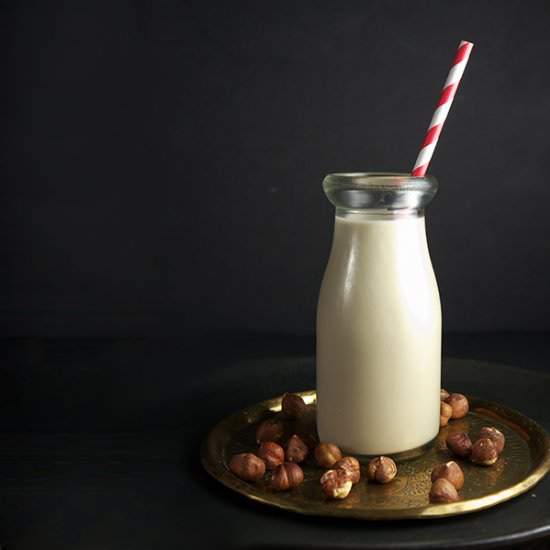 DIY Fig Hazelnut Milk - Recipe photo by Audrey @ Unconventional Baker