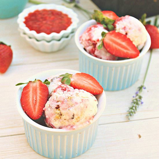strawberry cheesecake ice cream - Recipe photo by honeyandfigs