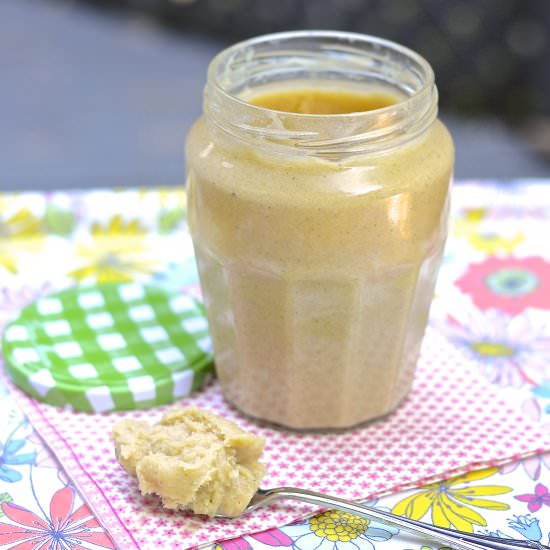 Tahini and white chocolate spread - Recipe photo by Catherine Cuisine