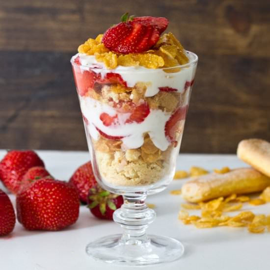 Strawberry Parfait - Recipe photo by Home Cooking Adventure