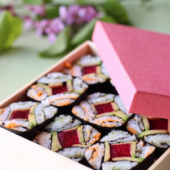 Mosaic Maki Sushis - Recipe photo by Mathilda Motte