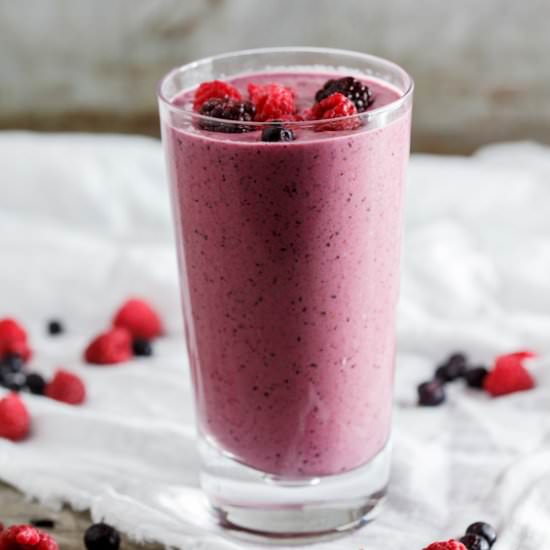 Coconut, Banana, and Berry Smoothie - Recipe photo by Simply Delicious