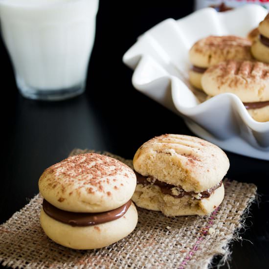 Peanut Butter &Nutella Melting Moment - Recipe photo by Gastronomic Bong