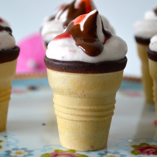 Strawberry and Ice Cream Cone - Recipe photo by bakerangel.com
