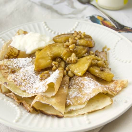 Caramelized Apple and Cognac Crepes - Recipe photo by vivalafood