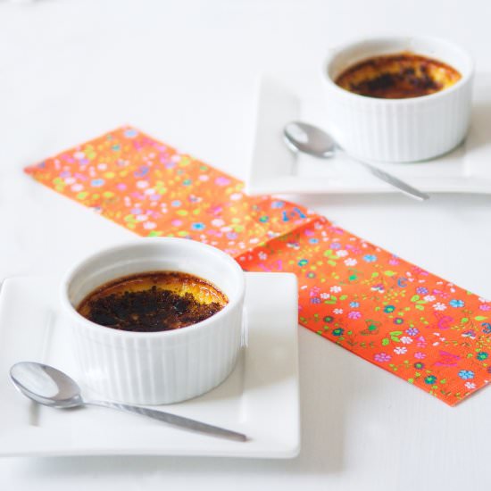 Creme brûlée with caramelized banana - Recipe photo by Andrea Janssen