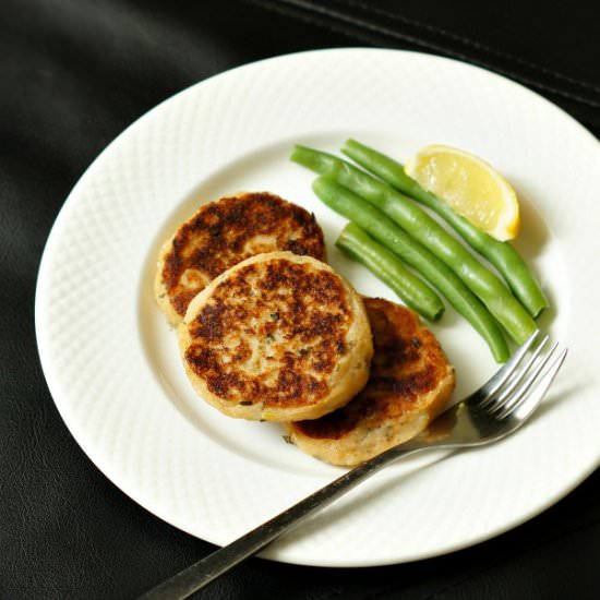 Salmon Cakes - Recipe photo by Maniche