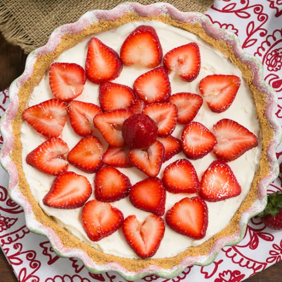 Strawberry Cheesecake Ice Cream Pie - Recipe photo by thatskinnychickcanbake