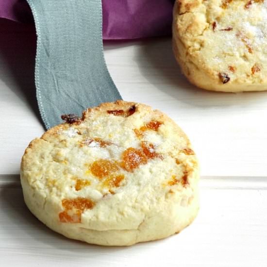 Apricot Shortbread Rounds - Recipe photo by Fish Fingers for tea