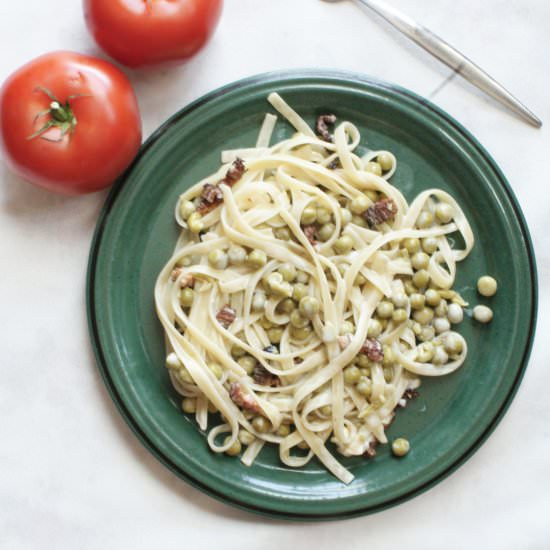 Pasta with bacon and mascarpone - Recipe photo by Angelika Knop