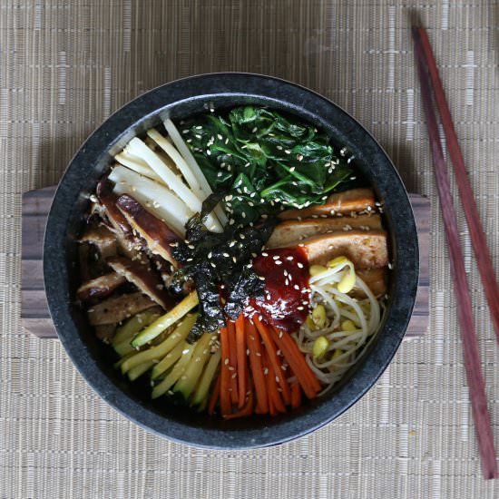 Dolsot Bibimbap - Recipe photo by Petit World Citizen