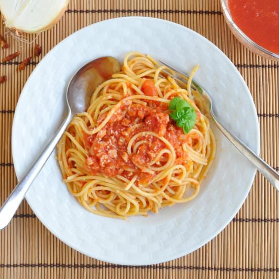 Spaghetti all'Amatriciana - Recipe photo by Cooking With Manuela