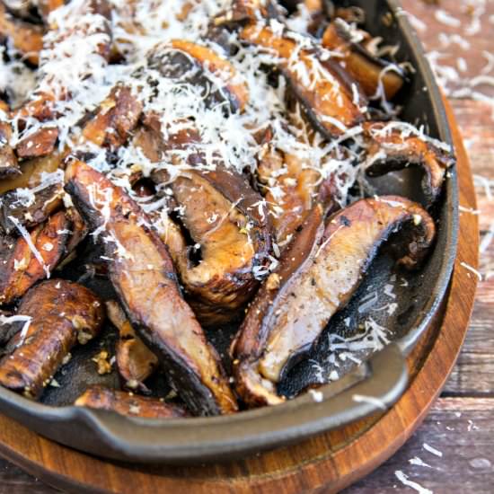 Garlic portobello mushrooms - Recipe photo by the wicked noodle