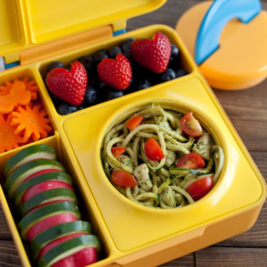 Chicken Pesto Zucchini Noodles - Recipe photo by snixykitchen