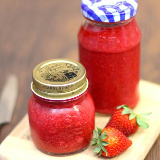 Healthy Homemade Strawberry Jam - Recipe photo by dessertswithbenefits