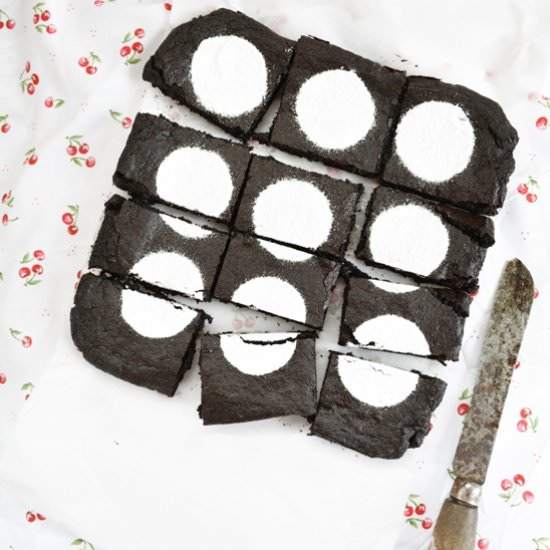 Perfect Fudge Brownies - Recipe photo by Curly Girl Kitchen