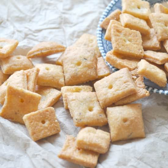 Thyme and Black Pepper Cheez-Its - Recipe photo by chowcreations