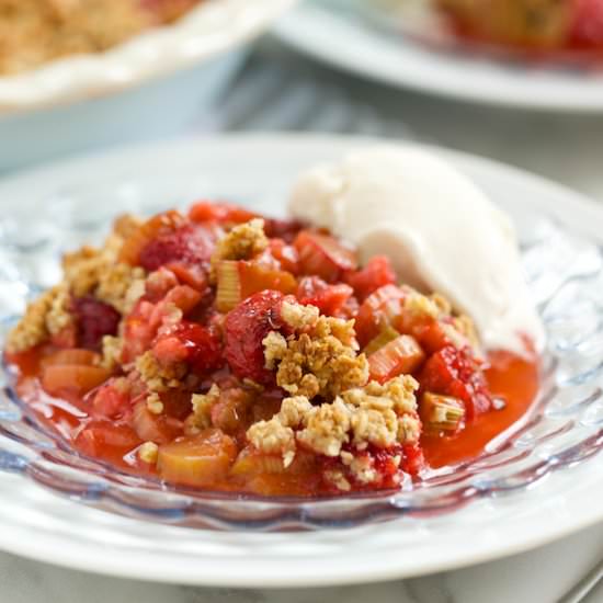 Strawberry Rhubarb Crisp - Recipe photo by Get Inspired Everyday