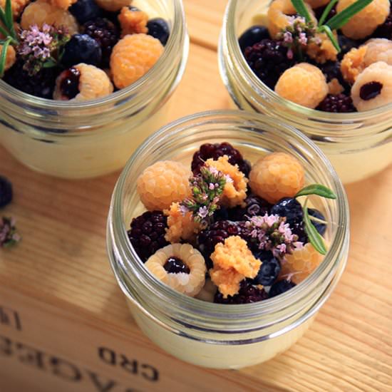 Raspberries, Blackberries Triffle - Recipe photo by Fraiseetbasilic
