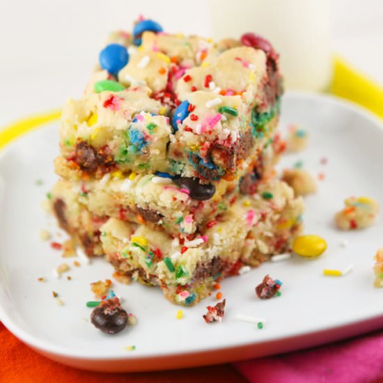 Five-Ingredient Funfetti Bars - Recipe photo by pipandebby