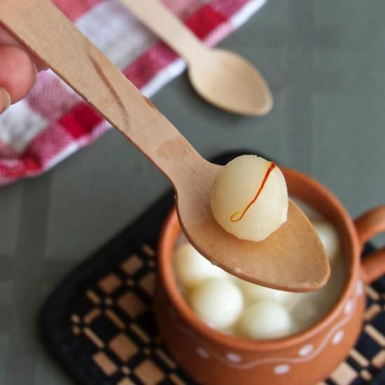 Paal Kozhukattai with Sugar - Recipe photo by themagicsaucepan