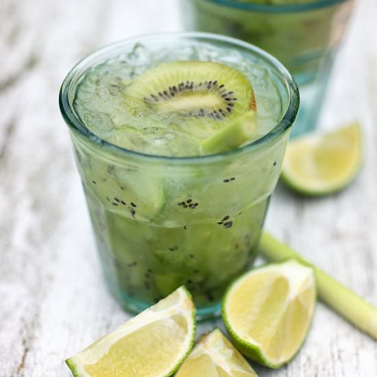 Kiwi Lemongrass Caipiroska - Recipe photo by supergoldenbakes