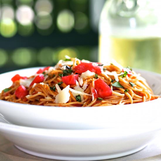 Spaghetti Pomodoro - Recipe photo by simply sated