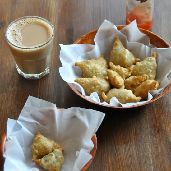 Chicken Samosa (Sambosa) - Recipe photo by neeludxb