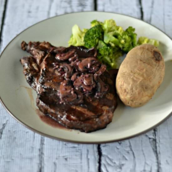 Grilled Ribeye with Merlot Sauce - Recipe photo by Hezzi-D