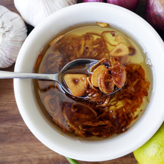 Garlic, Ginger and Shallot Oil - Recipe photo by padaek