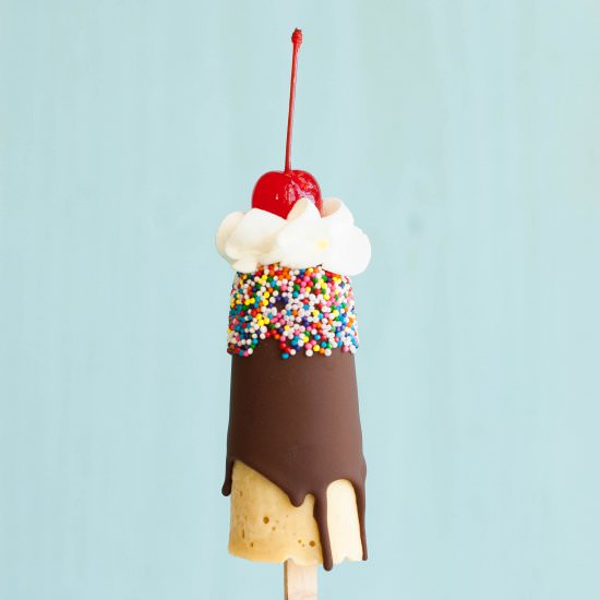 Banana Split Pudding Pops - Recipe photo by The Kitchen McCabe