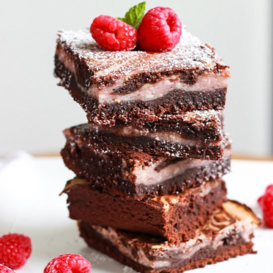 Raspberry Cheesecake Brownies - Recipe photo by littlebroken