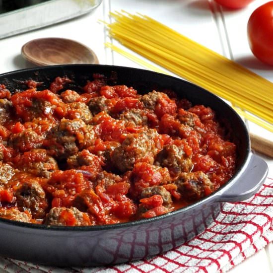 Easy meatballs and tomato sauce - Recipe photo by Fish Fingers for tea