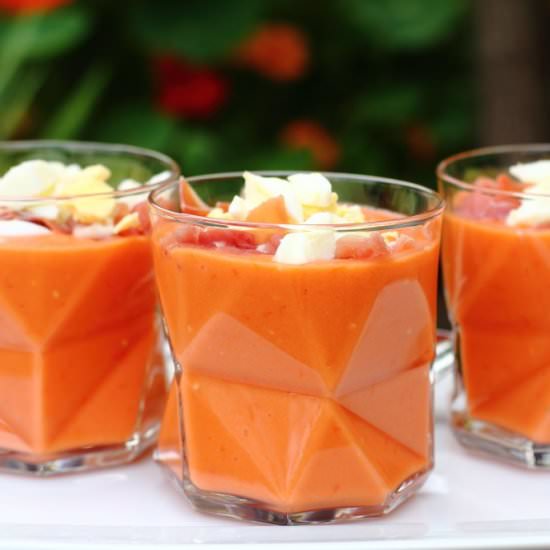 Salmorejo - Recipe photo by picantecooking