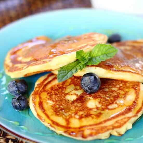 Yogurt Pancakes with Blueberries - Recipe photo by picantecooking