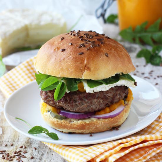 Burger from Mayenne - Recipe photo by Mathilda Motte