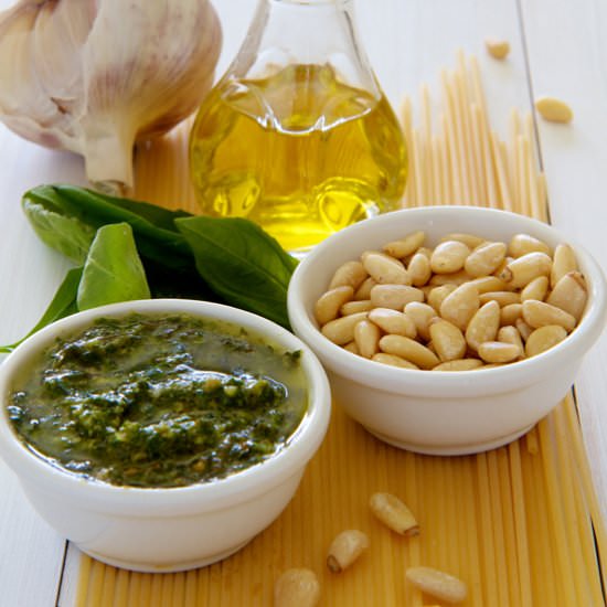 How to make Pesto - Recipe photo by Shadesof Cinnamon