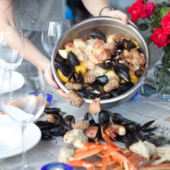 East Coast Seafood Boil - Recipe photo by LaCremaWines
