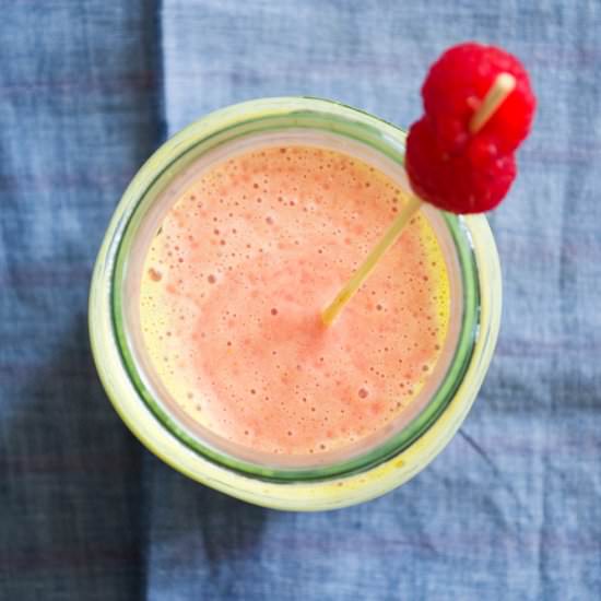 Raspberry Millet Turmeric Shake - Recipe photo by gugaskitchen