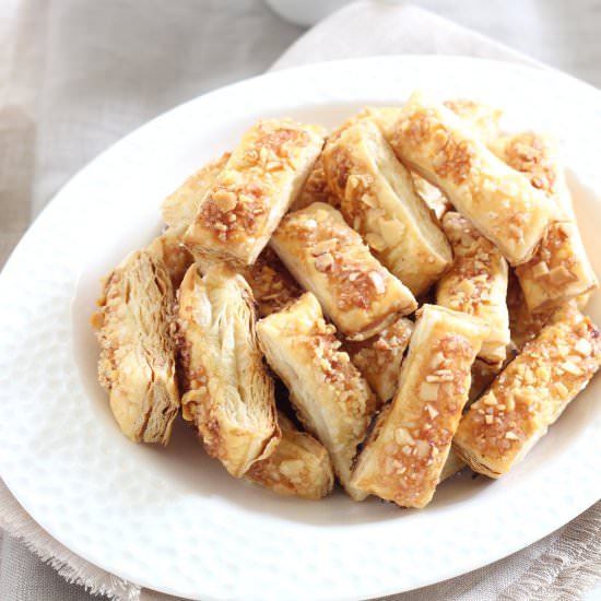 Almond Sugar Pastry Cookies - Recipe photo by cooking chapter