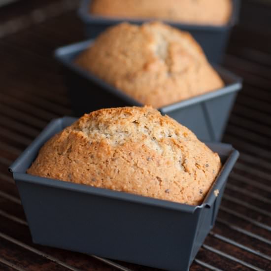 Hazelnut and chia seed mini-cake - Recipe photo by bemiam