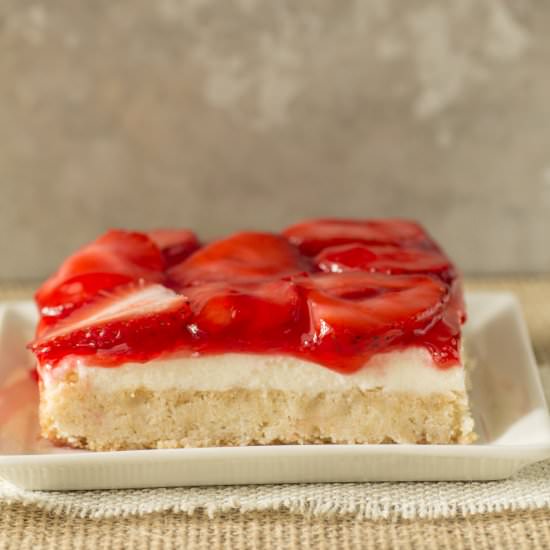 Strawberry & Cream Bars - Recipe photo by Swanky Recipes