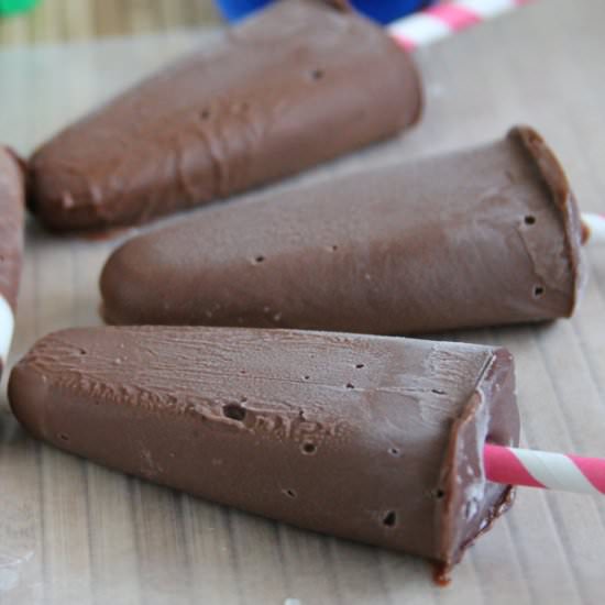 Chocolate Yogurt Popsicles - Recipe photo by Joan@ Chocolate and more