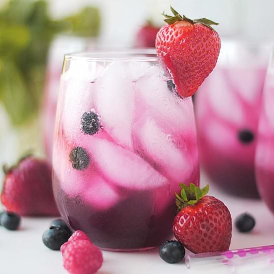 Berry-Mint Sippers - Recipe photo by thatssomegoodcookin