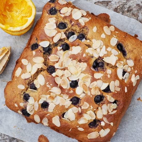 Low Gluten Orange Almond Cake - Recipe photo by silviacucina