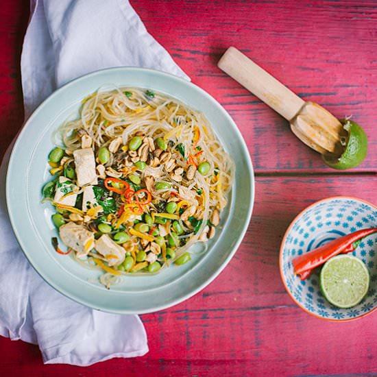 Vegan stir fry with edamame and tofu - Recipe photo by lazysundaycooking
